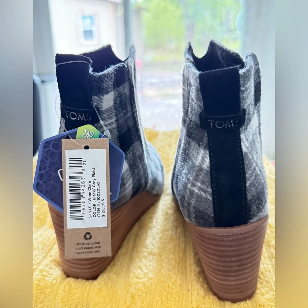 Toms Black and Gray Plaid Ankle Booties - Picture 3 of 9